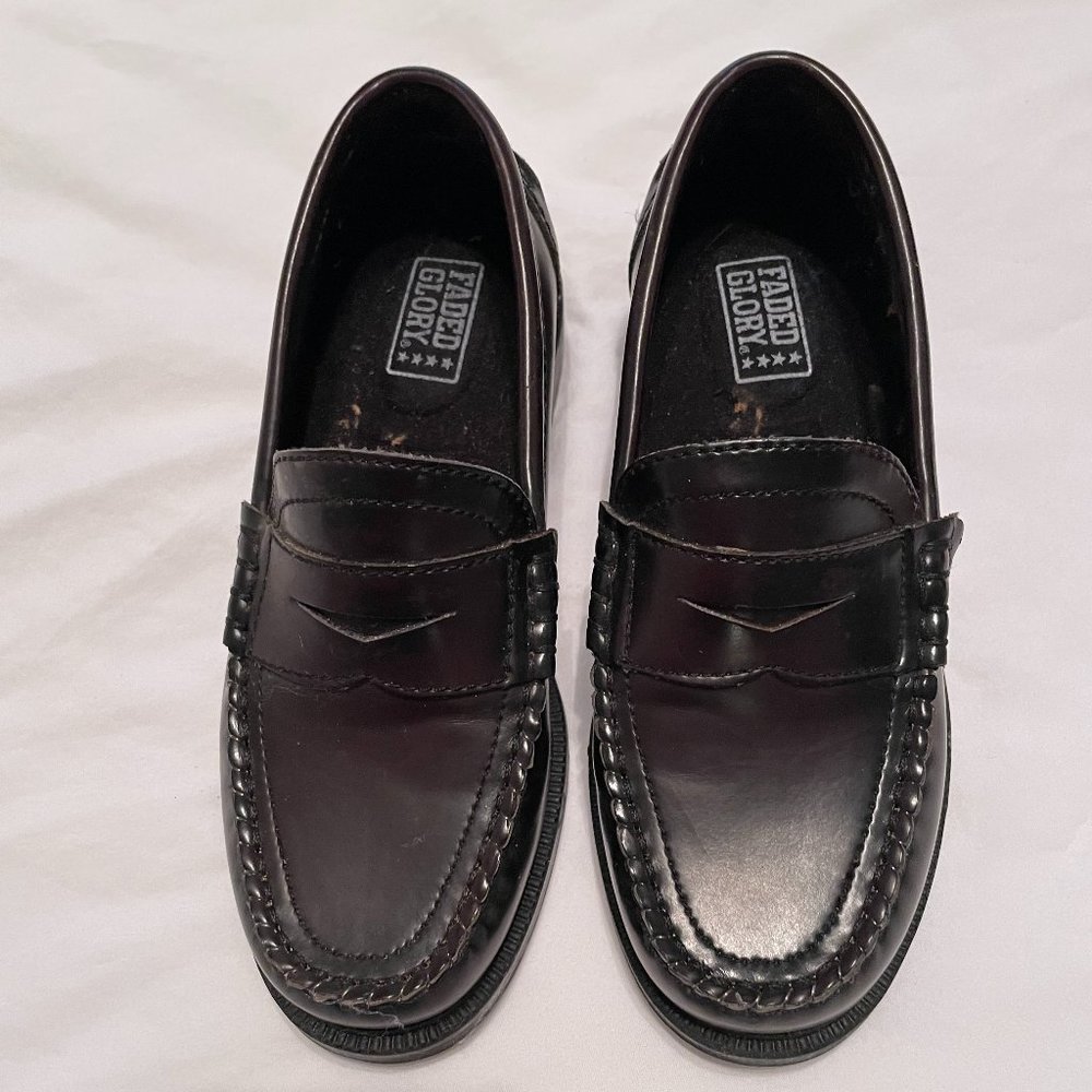 Boy's Faded Glory Loafers, size 13.5
